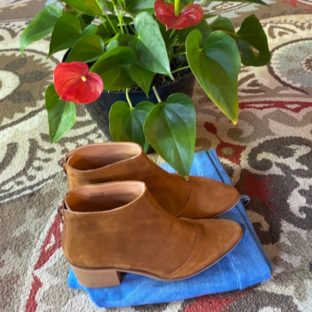 Pure Navy Camel Boots.